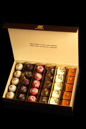 Royal Indulgence Marzipan Box Noix Noix Noix Noix
