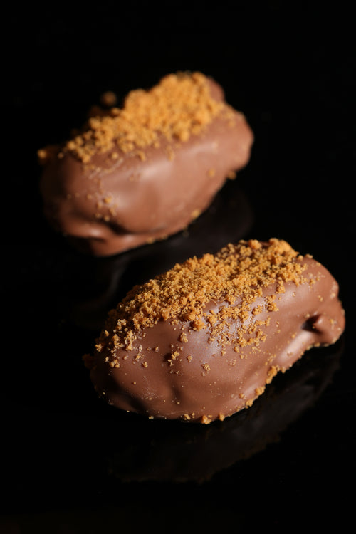 Khudri Date with Lotus Butter Coated in Milk Belgian Chocolate
