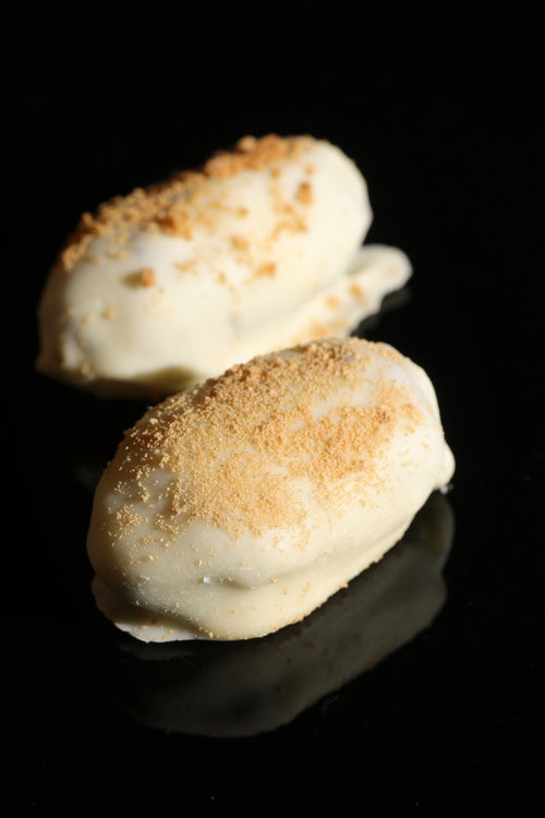 Khudri Date with Lotus Butter Coated in White Belgian Chocolate